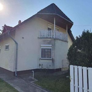 Holiday Home In Balatonkeresztur 44886 Exterior photo