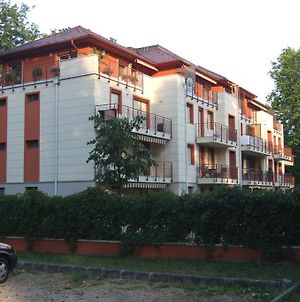 Villa Palazzo Apartments Siófok Exterior photo
