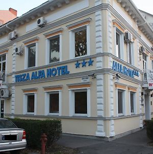 Tisza Alfa Hotel Szeged Exterior photo