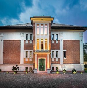 Vila Na Landeku Hotel Ostrava Exterior photo