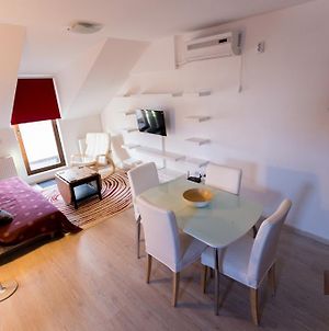 Cozy Apartment - Palas Jászvásár Exterior photo