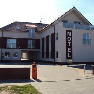 Motel Szenc Exterior photo