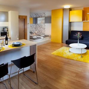 Yellow Apartment Deluxe Brünn  Room photo