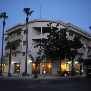 Elysso Hotel Lárnaka Exterior photo
