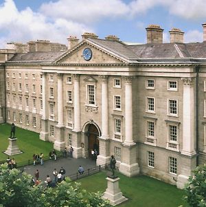 Trinity College - Campus Accommodation Dublin Exterior photo