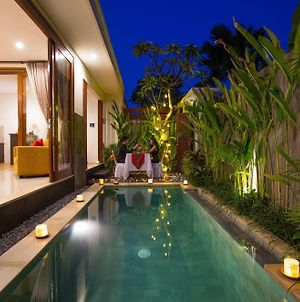 Aishwarya Exclusive Villas Bali Exterior photo