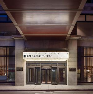Embassy Suites By Hilton Minneapolis Downtown Exterior photo