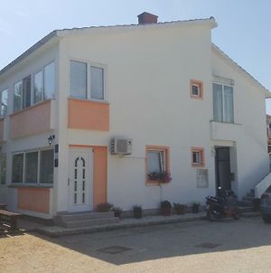 Guest House Dijana Krk Exterior photo