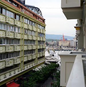 Alexandar Square Apartments Szkopje Exterior photo