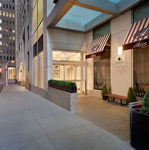 Doubletree By Hilton New York Downtown Hotel Exterior photo
