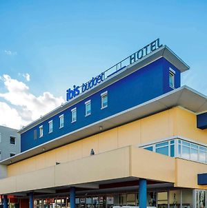 Ibis Budget Salzburg Airport - Contactless Check-In Exterior photo