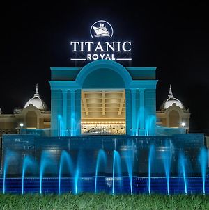 Titanic Royal-Families And Couples Only Hotel Gurdaka Exterior photo